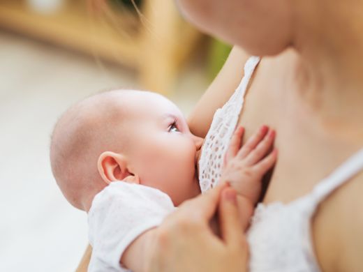Richtig Stillen: Muttermilch ist die beste Babynahrung