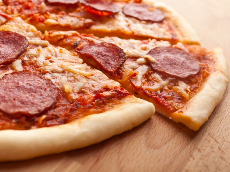 Pizza enthält Laktose
