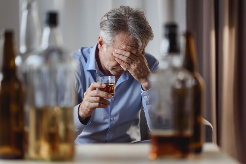 Erkennt man alkoholiker woran Alkoholsucht: Woran