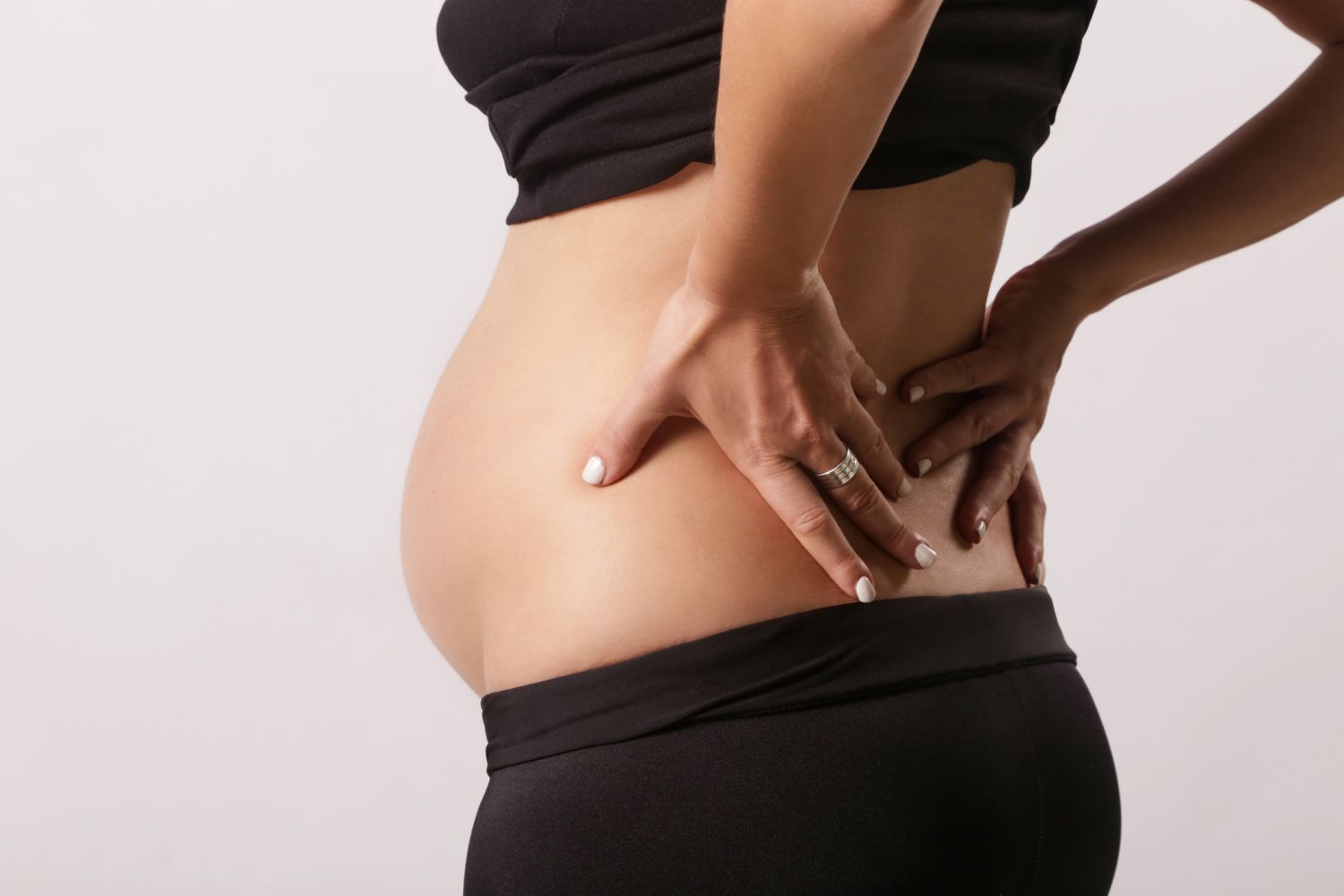 Ruckenschmerzen In Der Schwangerschaft Tipps Und Hilfen